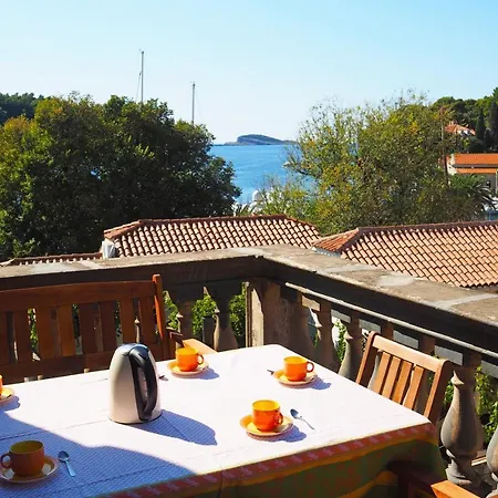 Mengula Apartman Cavtat