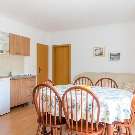 Mengula Apartman