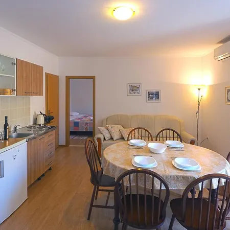 Mengula Apartman *